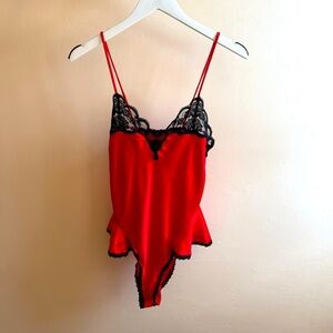Vintage Interludes By Cira One Piece Romper Red Bodysuit Black Lace Ruffle Hip M